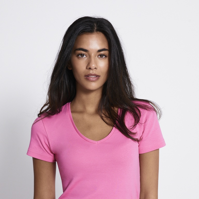 V-neck baby tee "Engla" Pink